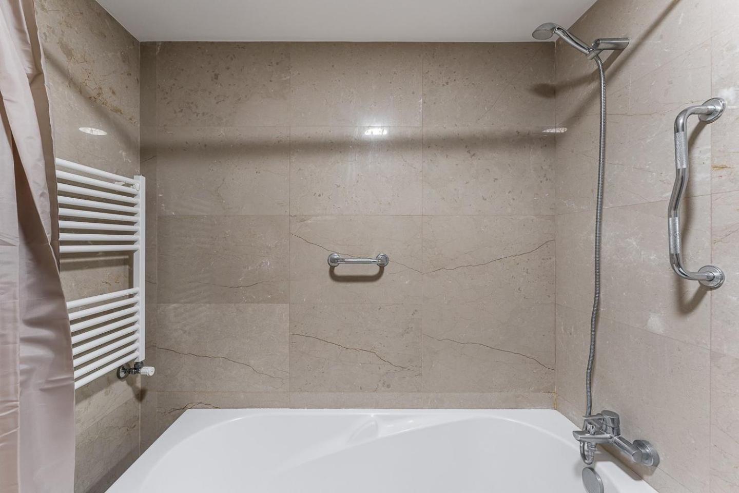 Guestready - Artsy Apartment Porto Buitenkant foto